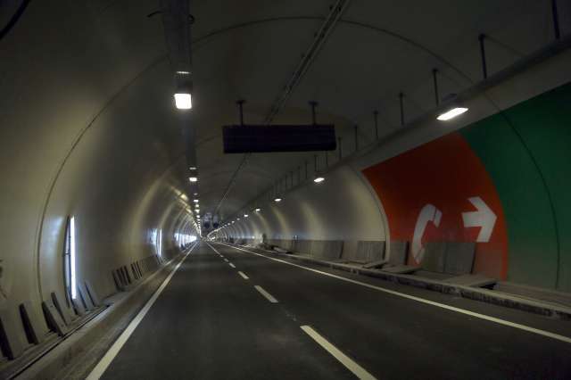 tuneli 5