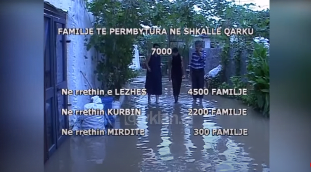 Situatë e rënduar në zonat e përmbytura, banorët kërkojnë ndihma (23 Shtator 2002)