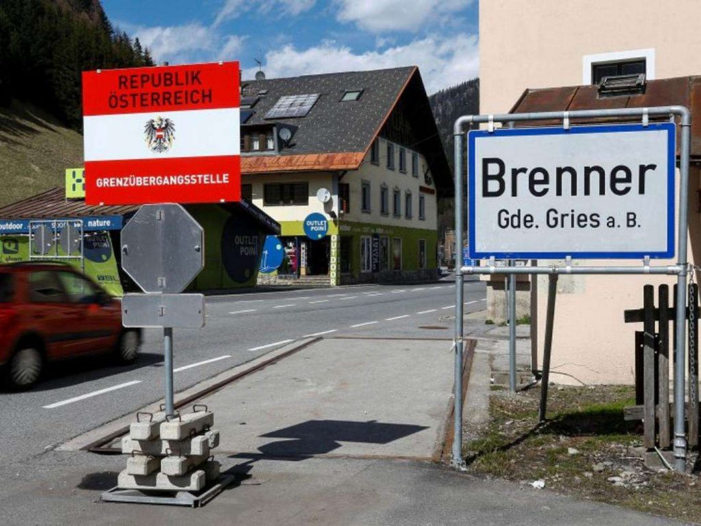 Austria kërcënon me mbyllje të kufirit