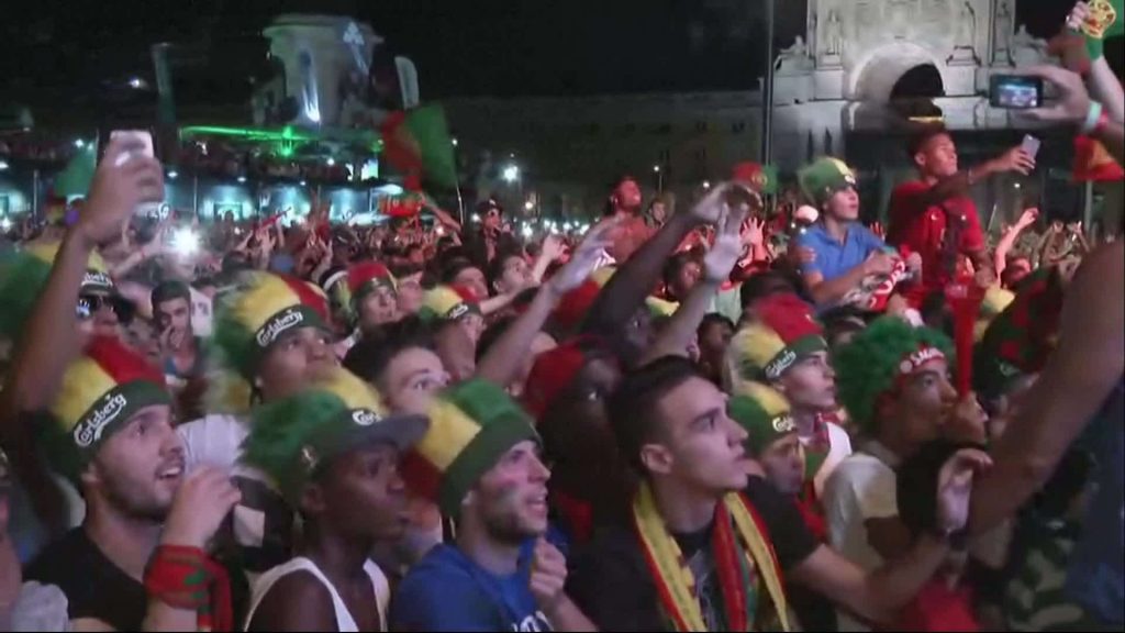 Video/Mijëra tifozë portugezë festojnë në Lisbonë