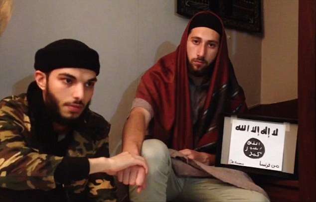 ISIS martirizon terroristët e kishës në Francë