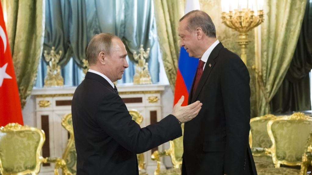 Rusia dhe Turqia forcojnë bashkëpunimin