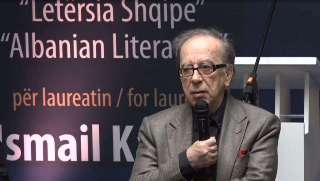 Kosova nderon Ismail Kadarenë me “Letërsia Shqipe”