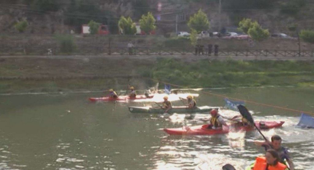 Promovimi i turizmit/ Garë me kajak në Drin