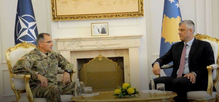 Thaçi pret gjeneralin Scaparroti, bisedime për transformimin e FSK-së në ushtri