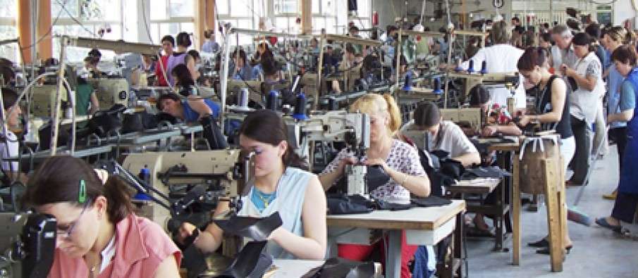 Shqiptarët punojnë më shumë se evropianët