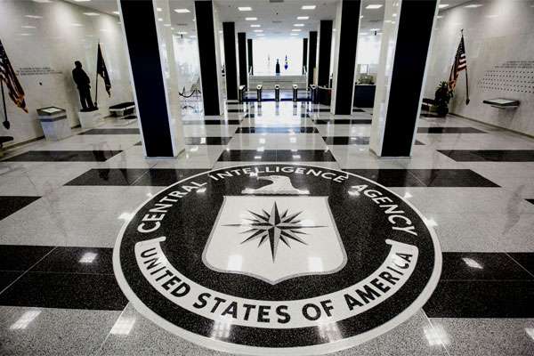 CIA: Taksat dhe gjyqësori penguan investimet e huaja