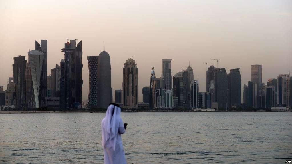 Katari heq vizat për 80 vende të botës