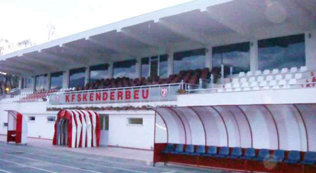 Ndeshja Skënderbeu-Partizani, humb jetën tifozi në stadium