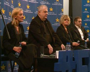 Opozita në Serbi nuk merr pjesë në dialogun për Kosovën