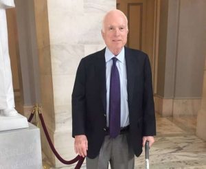 Foto/ Sëmundjet transformojnë senatorin McCain