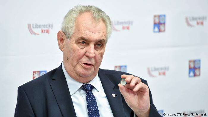 Presidenti çek viziton Rusinë dhe akuzon BE-në për Kosovën