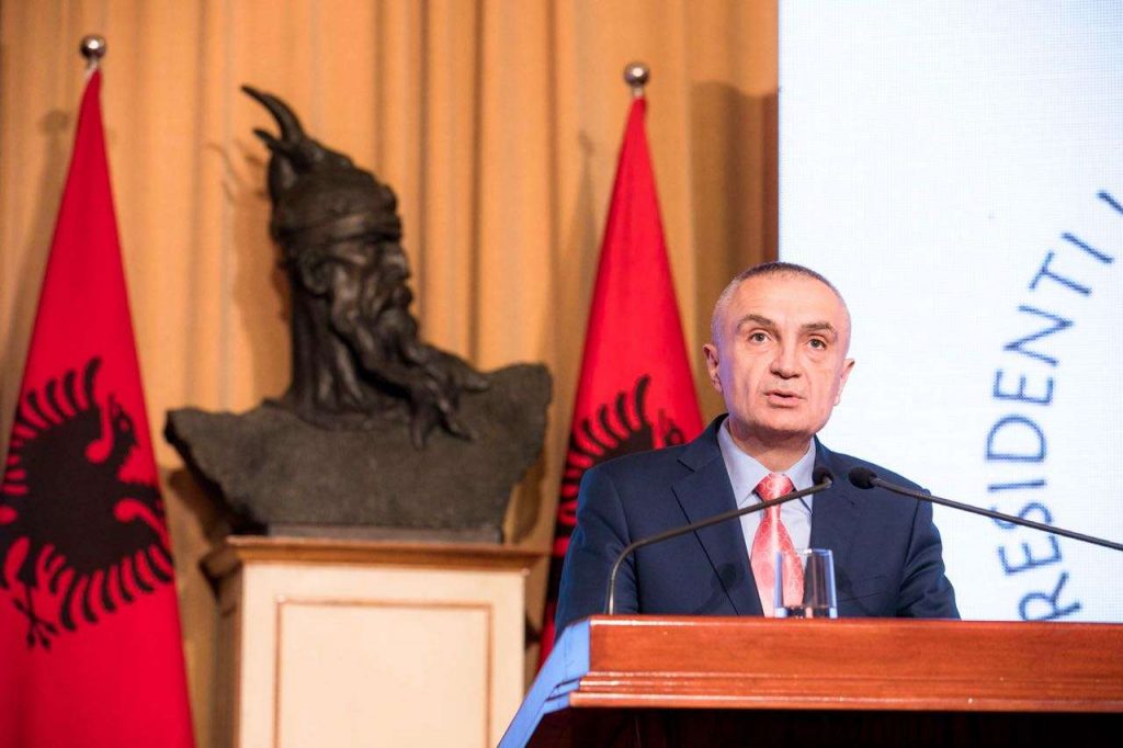 8 Dhjetori, Presidenti Meta: Shqipëria ka nevojë për pjesëmarrjen aktive të rinisë