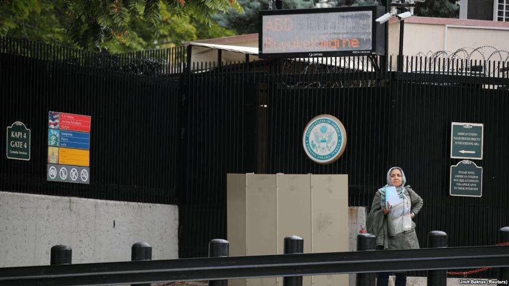 SHBA rikthen shërbimin e plotë të vizave në Turqi