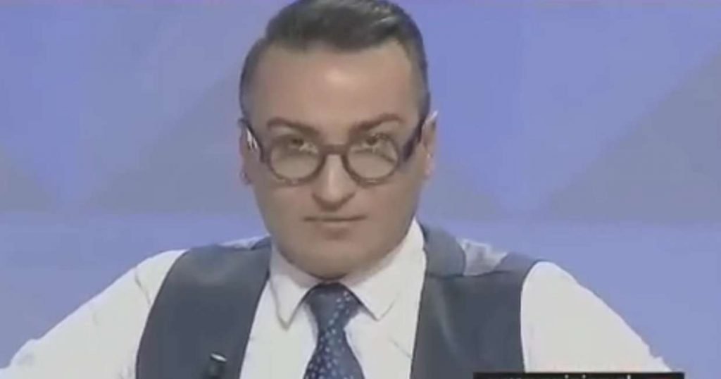 Video/ Deklarata në &#8220;Opinion&#8221;: Vajzat më vijnë të zbuluara, por unë jam gay