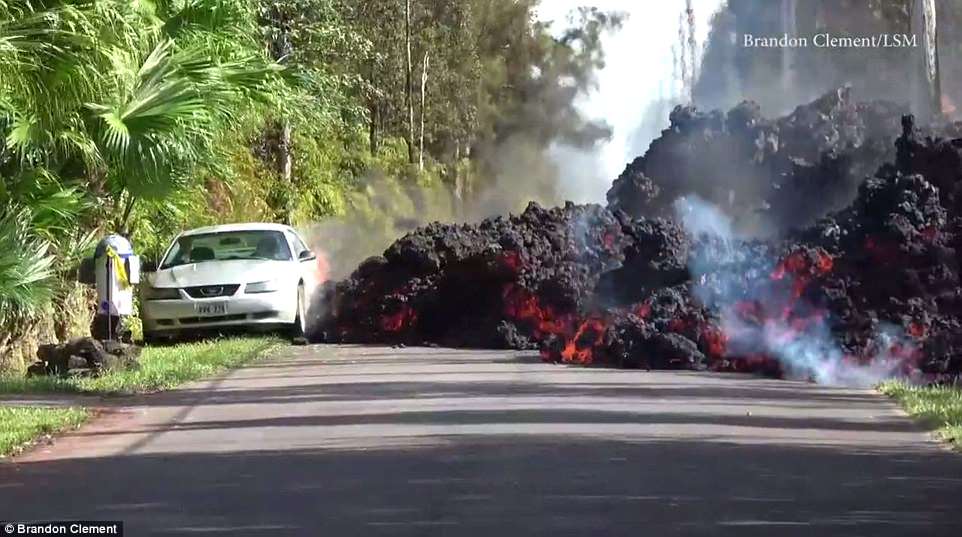 Video/ Kur llava e vullkanit të vjen tek dera e shtëpisë