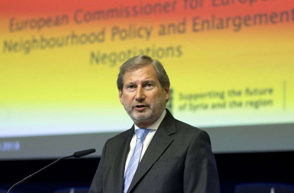 Hahn thirrje skeptikëve: Hapni negociatat për Shqipërinë