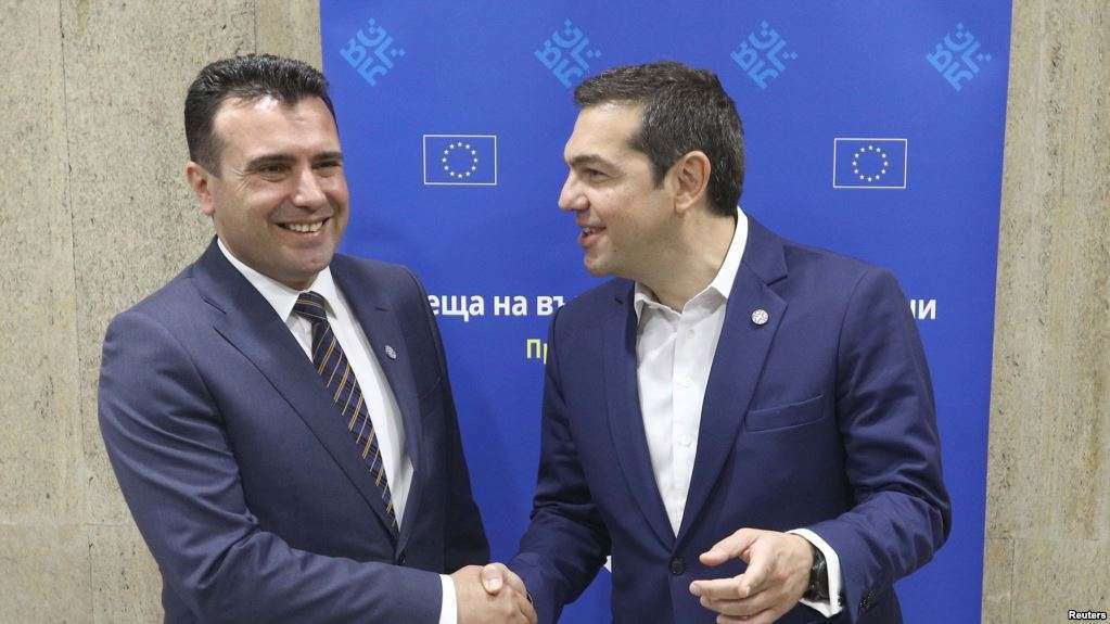 Maqedonia dhe Greqia, nënshkruajnë sot marrëveshjen për emrin