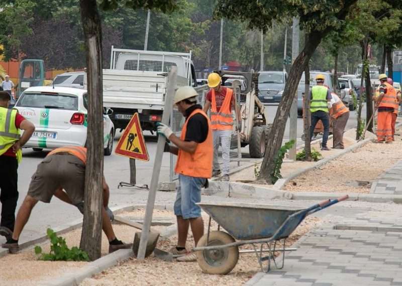 Nis rikonstruksioni i rrugës së Kombinatit