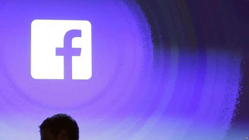 Britania gjobit Facebook-un