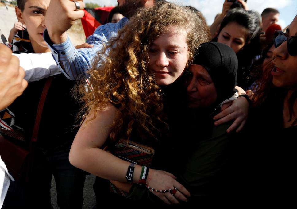 Lirohet pas 8 muajsh burg adoleshentja palestineze