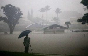 Një stuhi e fuqishme godet Hawaii