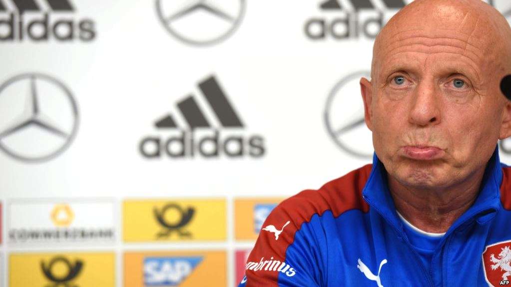 Trajneri çek: Mendoj se meritoj të ekzekutohem
