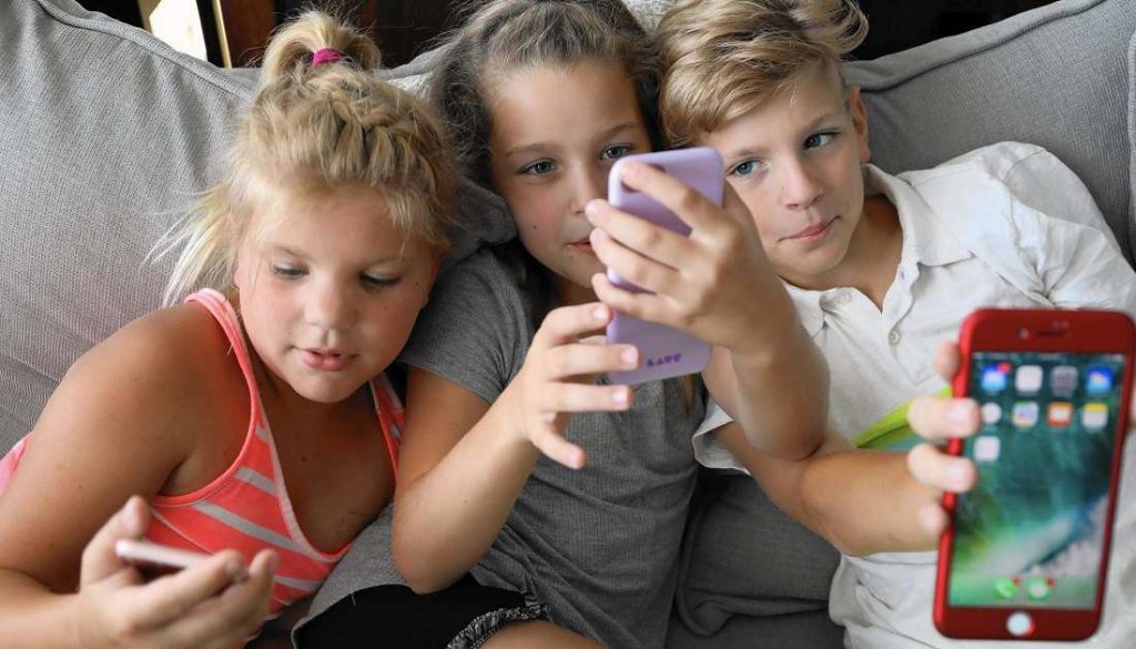 Smartphone shkakton probleme të shëndetit mendor tek fëmijët