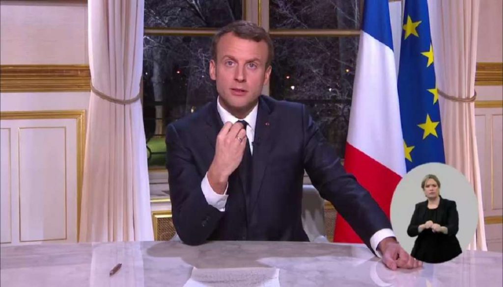 Presidenti Macron pritet t&#8217;u kërkojë falje protestuesve