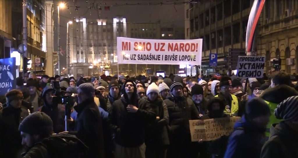 Opozita serbe proteston kundër Presidentit Vuçiç