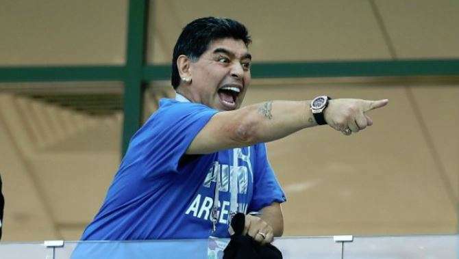 Maradona shpërthen kundër Argjentinës