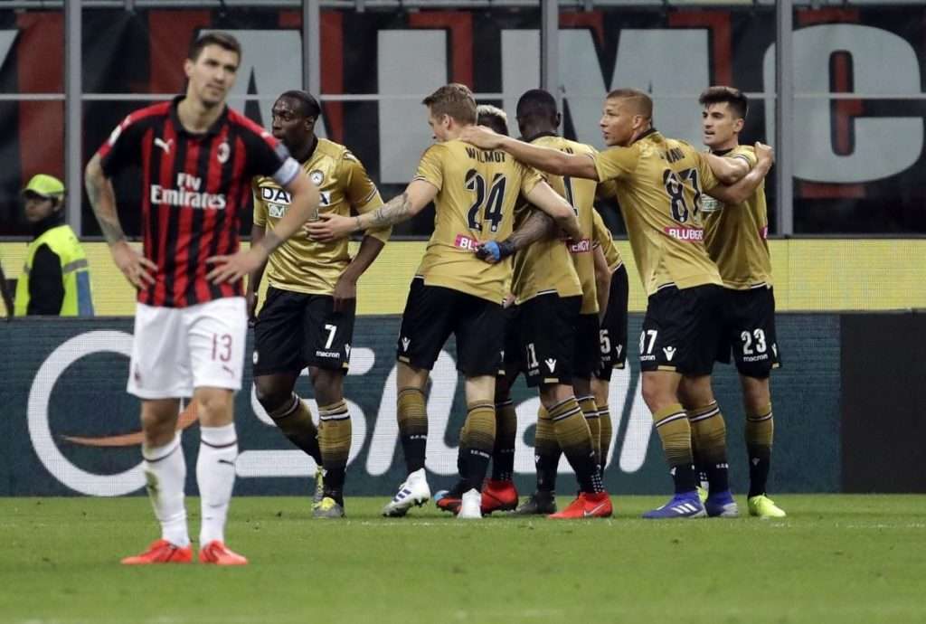 Milan në krizë, barazon me Udinezen