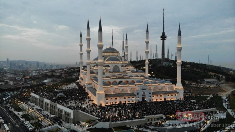 Hapet zyrtarisht xhamia më e madhe në Turqi