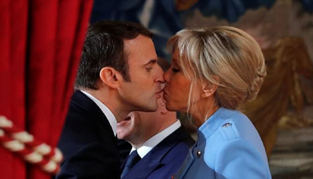 &#8220;Ishte vetëm 17 vjeç&#8221;, si Zonja e Parë e Francës joshi Emmanuel Macron
