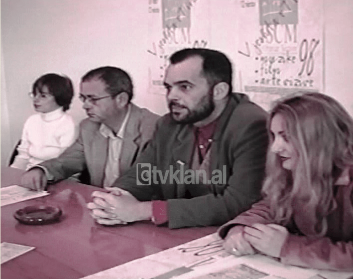 Ministri Edi Rama konferencë shtypi (31 tetor 1998)