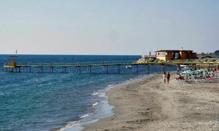 Durrës/I moshuari hyn në det dhe pëson arrest kardiak