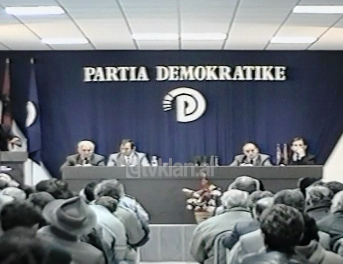 Partia Demokratike mbledhje aktivi për Kushtetutën (17 Nëntor 1998)