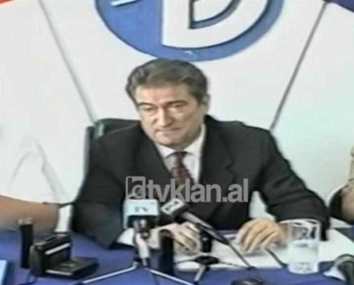 Partitë e Djathta konferencë për arrestimin e zyrtarëve demokratë (24 Gusht 1998)