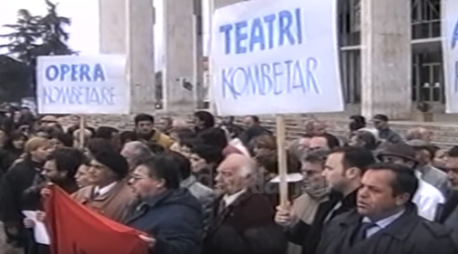 TOB, greva e artistëve në shesh &#8211; (30 Janar 2000)