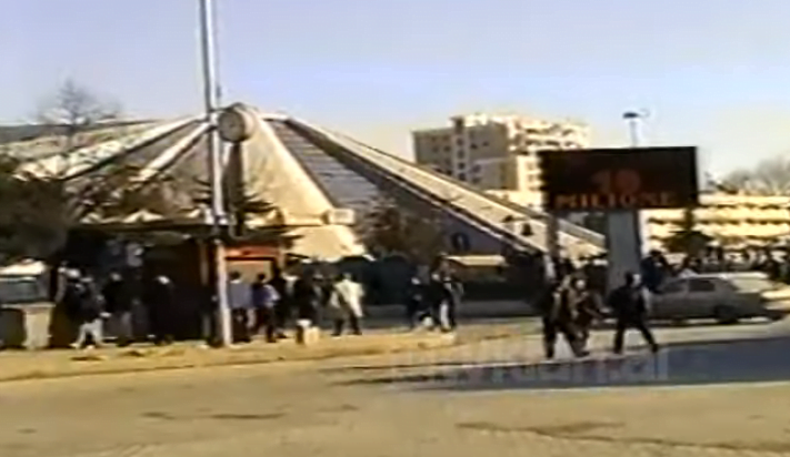 Tirana në 2 Janar &#8211; (2 Janar 2000)