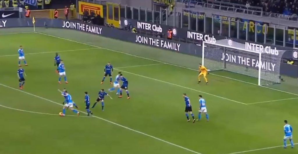 Napoli mund Interin në gjysmëfinalen e parë të Kupës