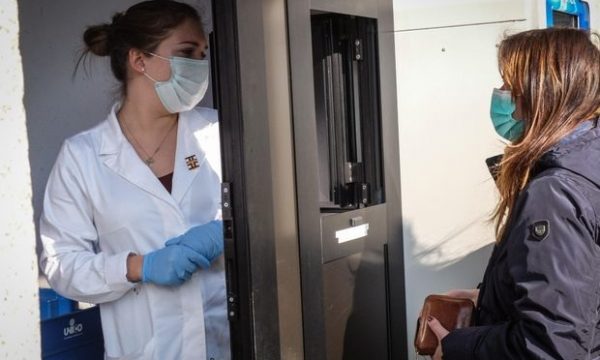 Manastirliu: 6 rastet e testuara për koronavirus në Shqipëri rezultuan negative