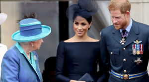 Mbretëresha detyron Meghan Markle dhe Princ Harry të heqin dorë nga titujt