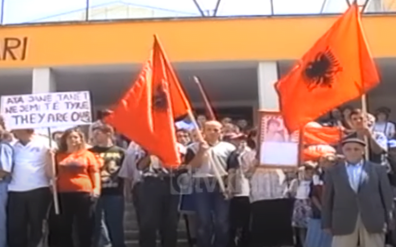 Protestat në Prishtinë &#8211; (22 Gusht 1999)