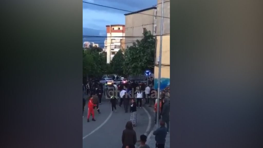 Pamje, protesta e banorëve tek ish-stacioni i fundit i Tiranës së Re