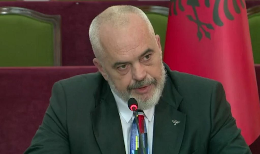 “Shqipëria e Madhe”, Rama reagon pas deklaratave të ministrit serb: Shpresoj të jetë meme