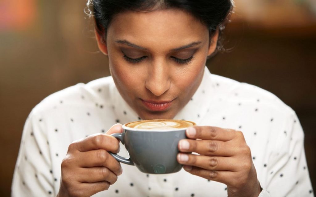 Dy kafe në ditë zvogëlojnë rrezikun për t’u prekur nga kanceri i mëlçisë