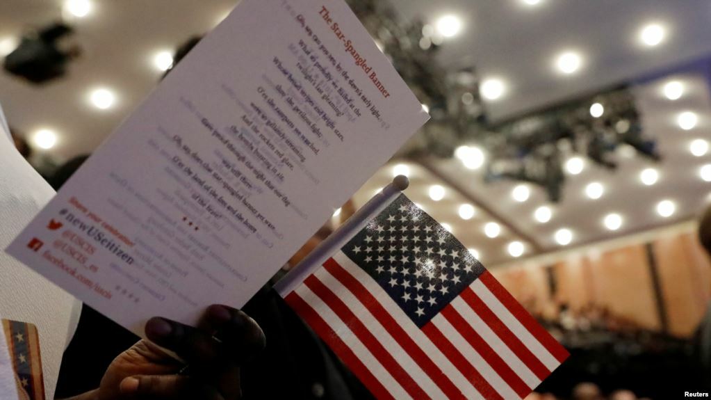 SHBA njofton rritjen e tarifave për shërbimet e Zyrës së Imigracionit