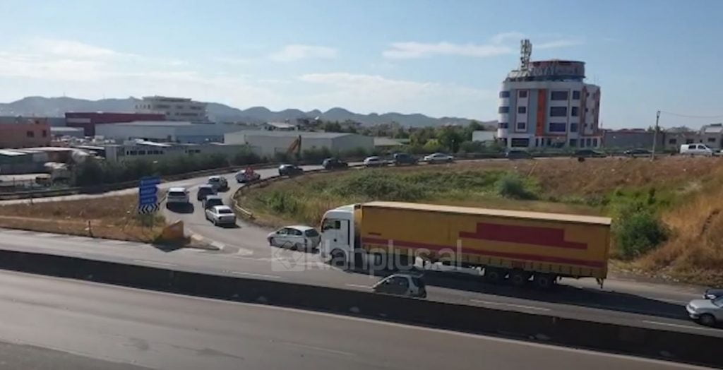 Rrugorja nuk ia del mbanë në Durrës