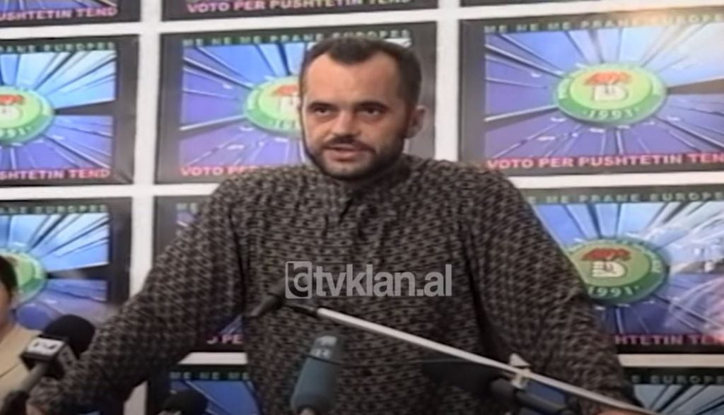 Edi Rama, kryetar i ri i Bashkisë Tiranë (2 Tetor 2000)